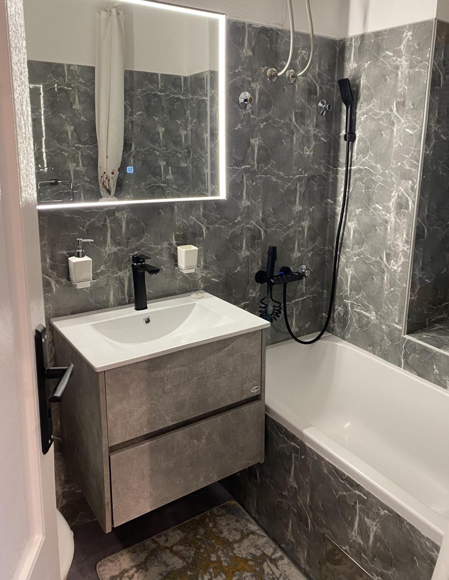 Sarajevo Luxury Apartment - 50 M From Old Sarajevo Clock Tower Luaran gambar