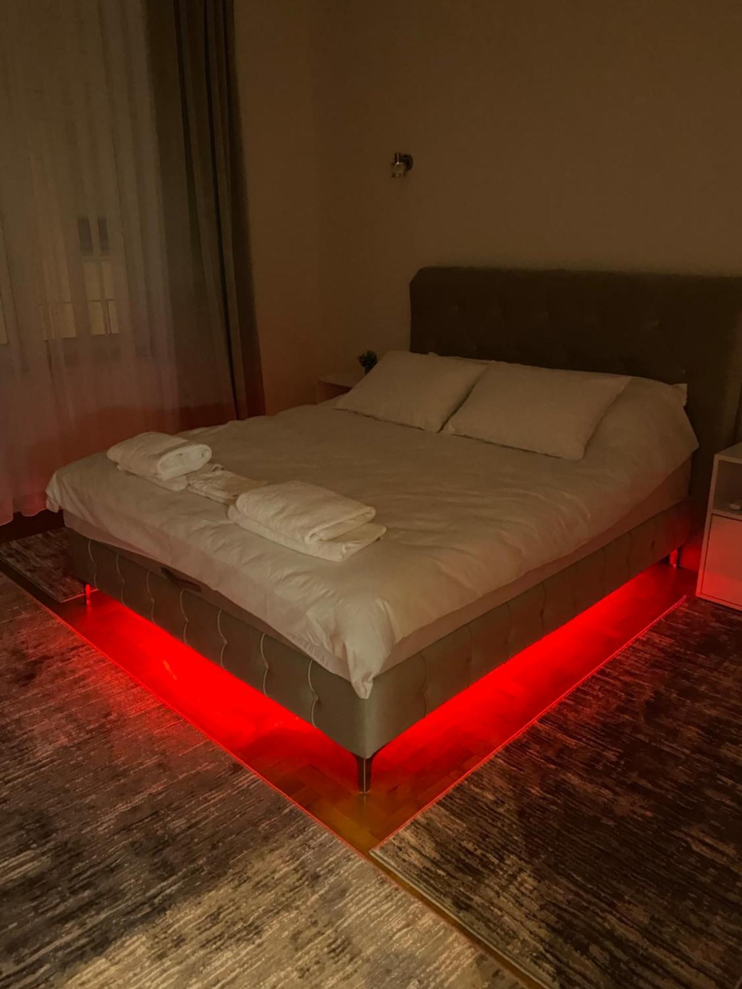 Sarajevo Luxury Apartment - 50 M From Old Sarajevo Clock Tower Luaran gambar